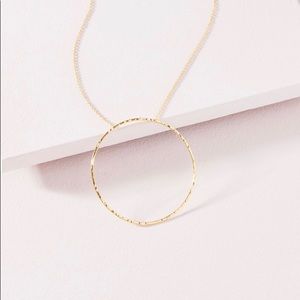 Stella & Dot Essential Hammered Circle Pendant